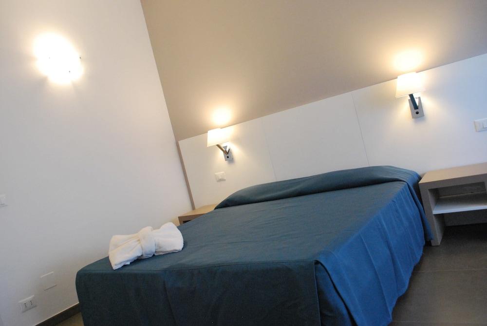 Aparthotel Marbela & Palermo
