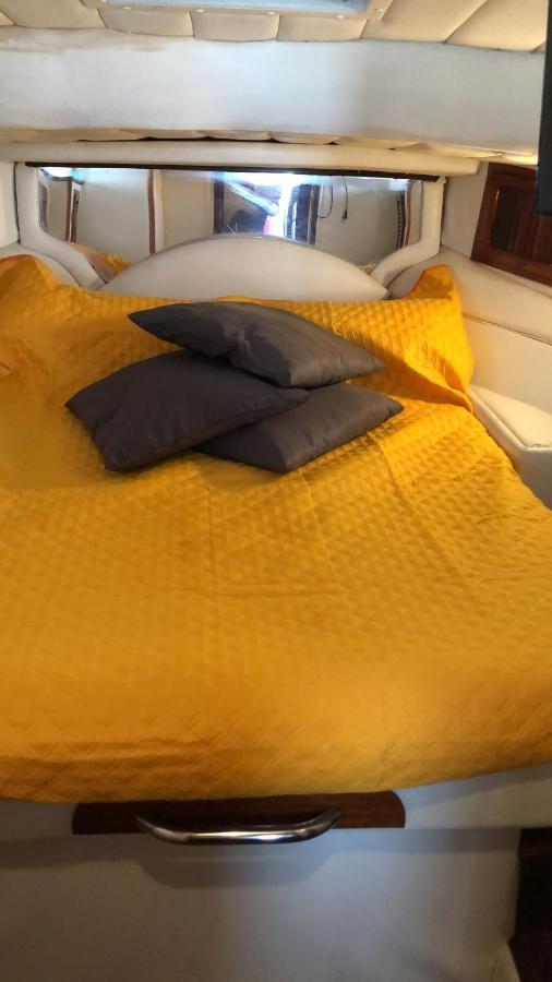 Botel Cala *