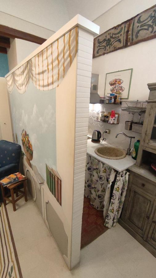 Cathedral Center 1 Guest house *