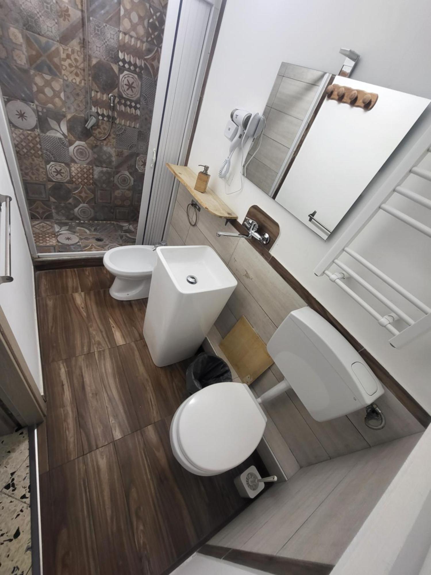 Antadia Guest house