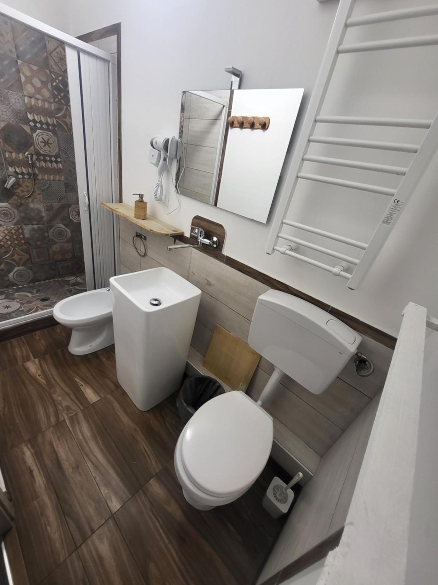 Antadia Guest house *