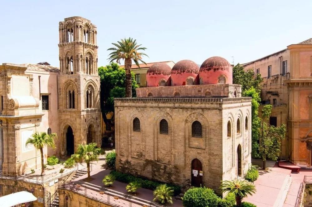 Porta Dei Mori Palermo