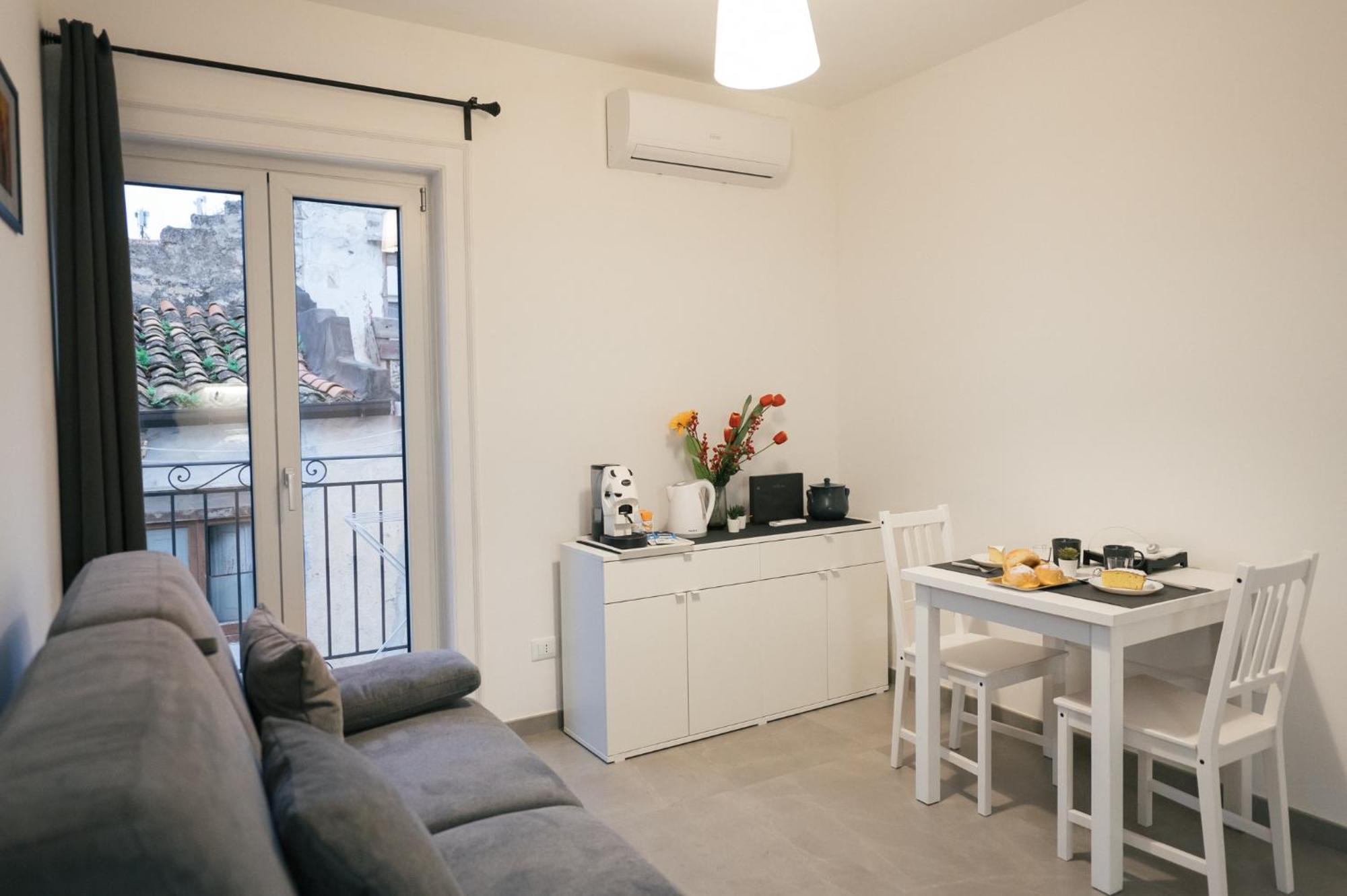 Apartment La Casa Di Louis Palermo