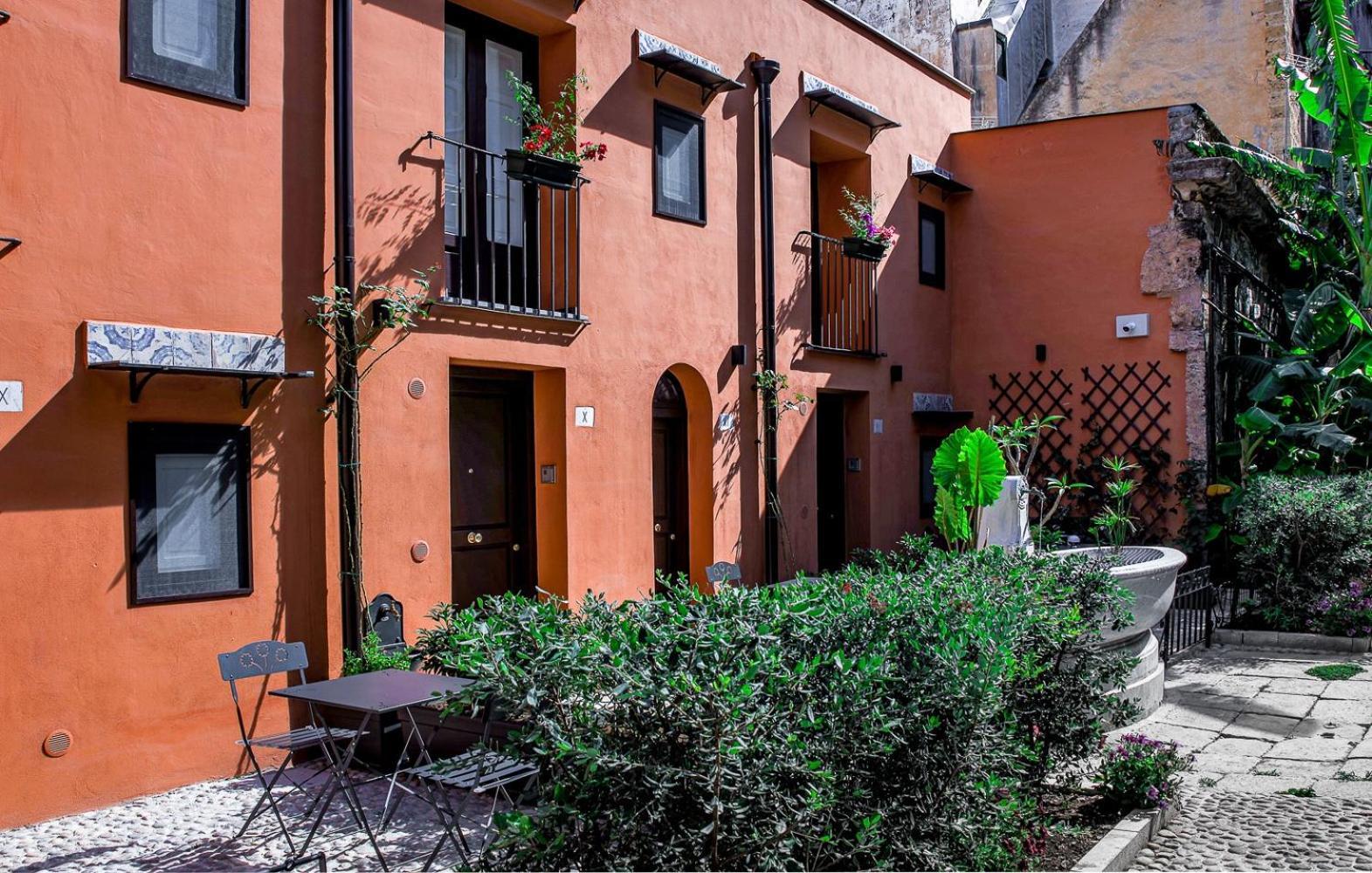 Le Casette Palazzo Ajutamicristo Xii Apartment