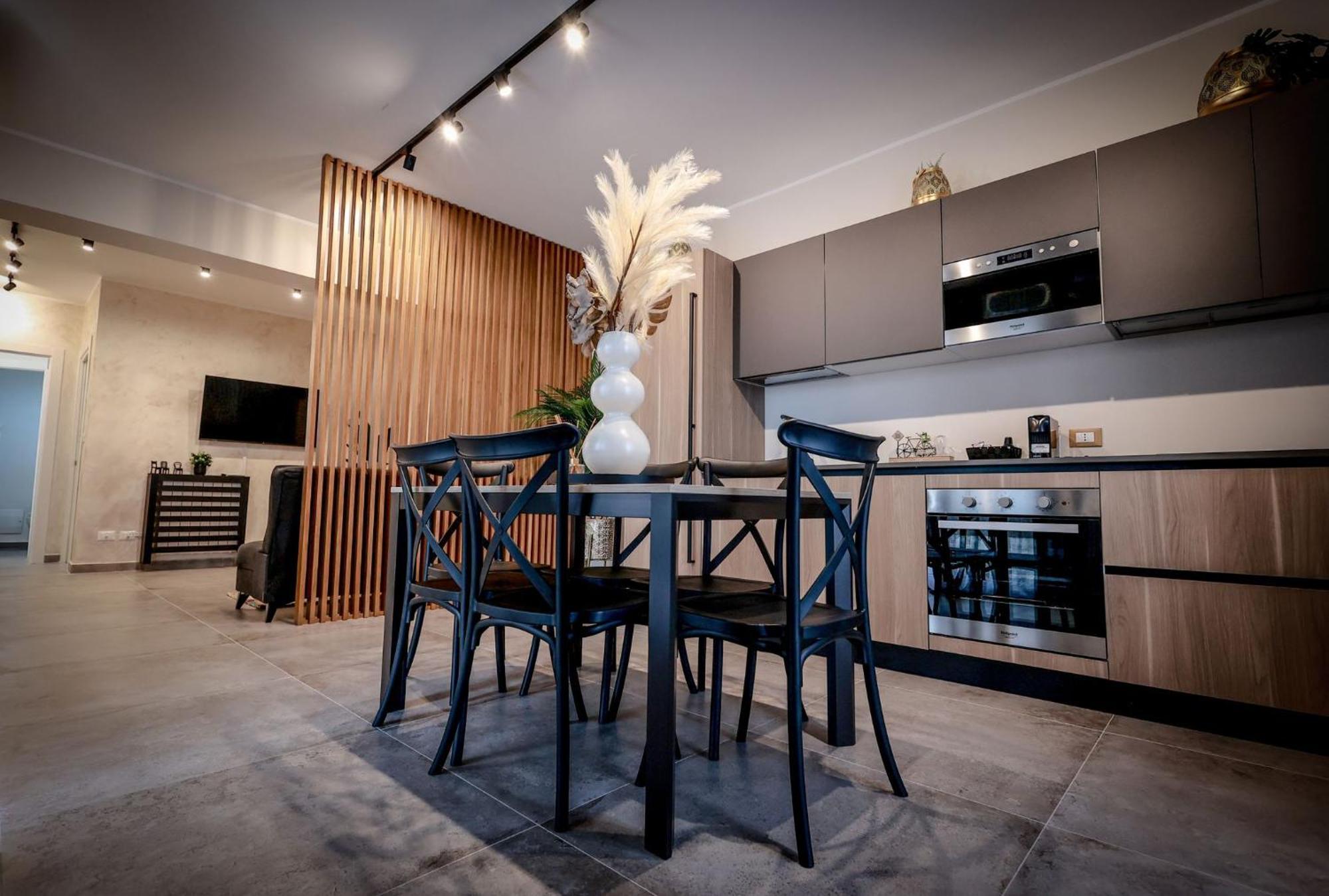 Apartment King's House *