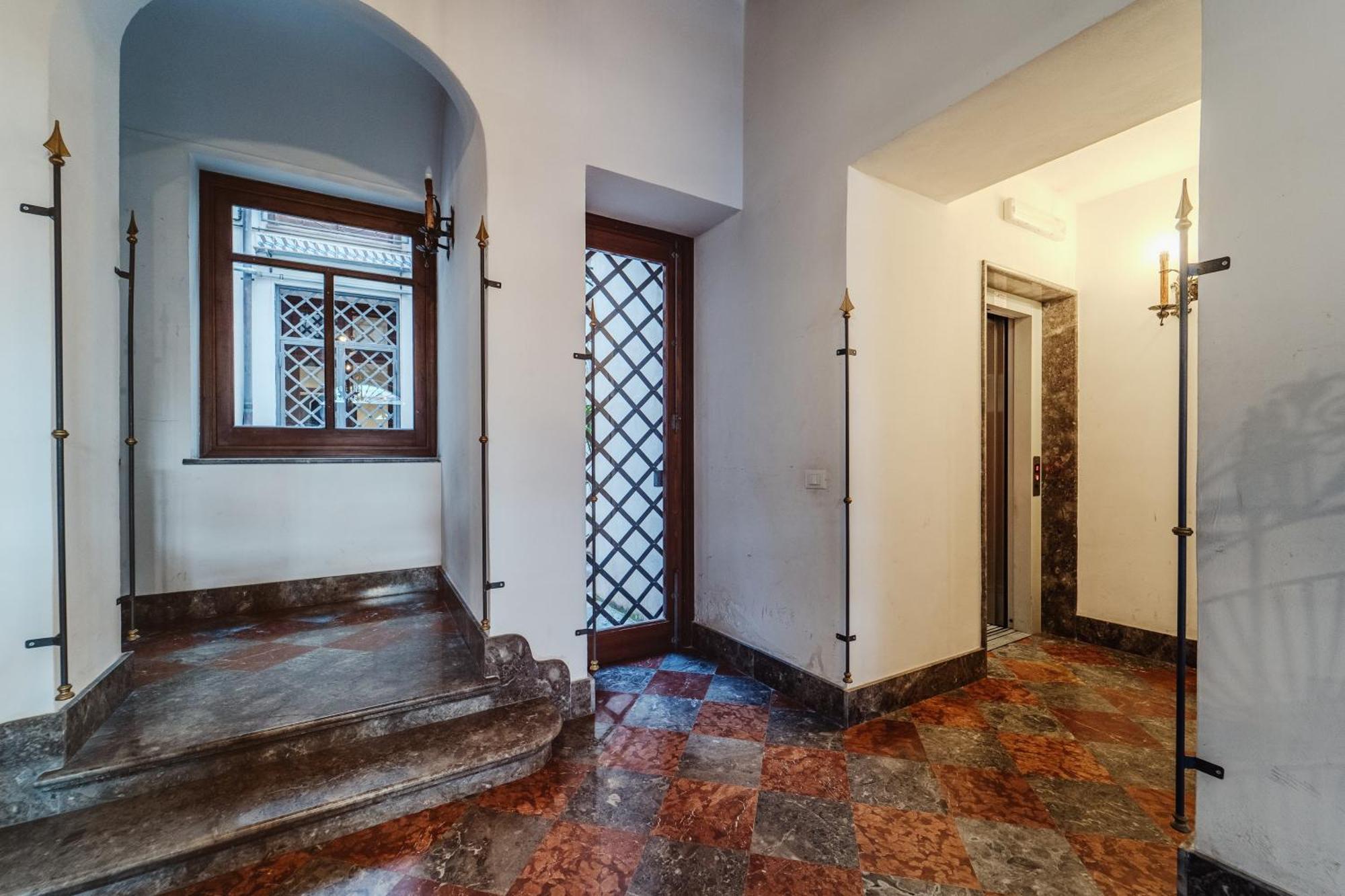 Dimora Degli Scalzi Apartment