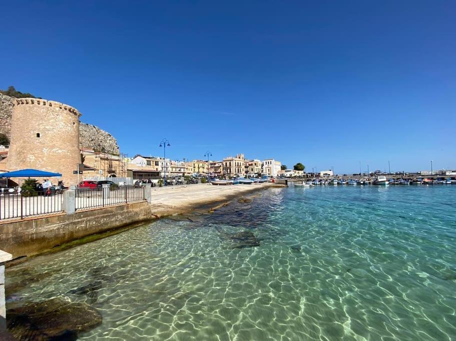 Casa Dei Sogni Mondello Villa *