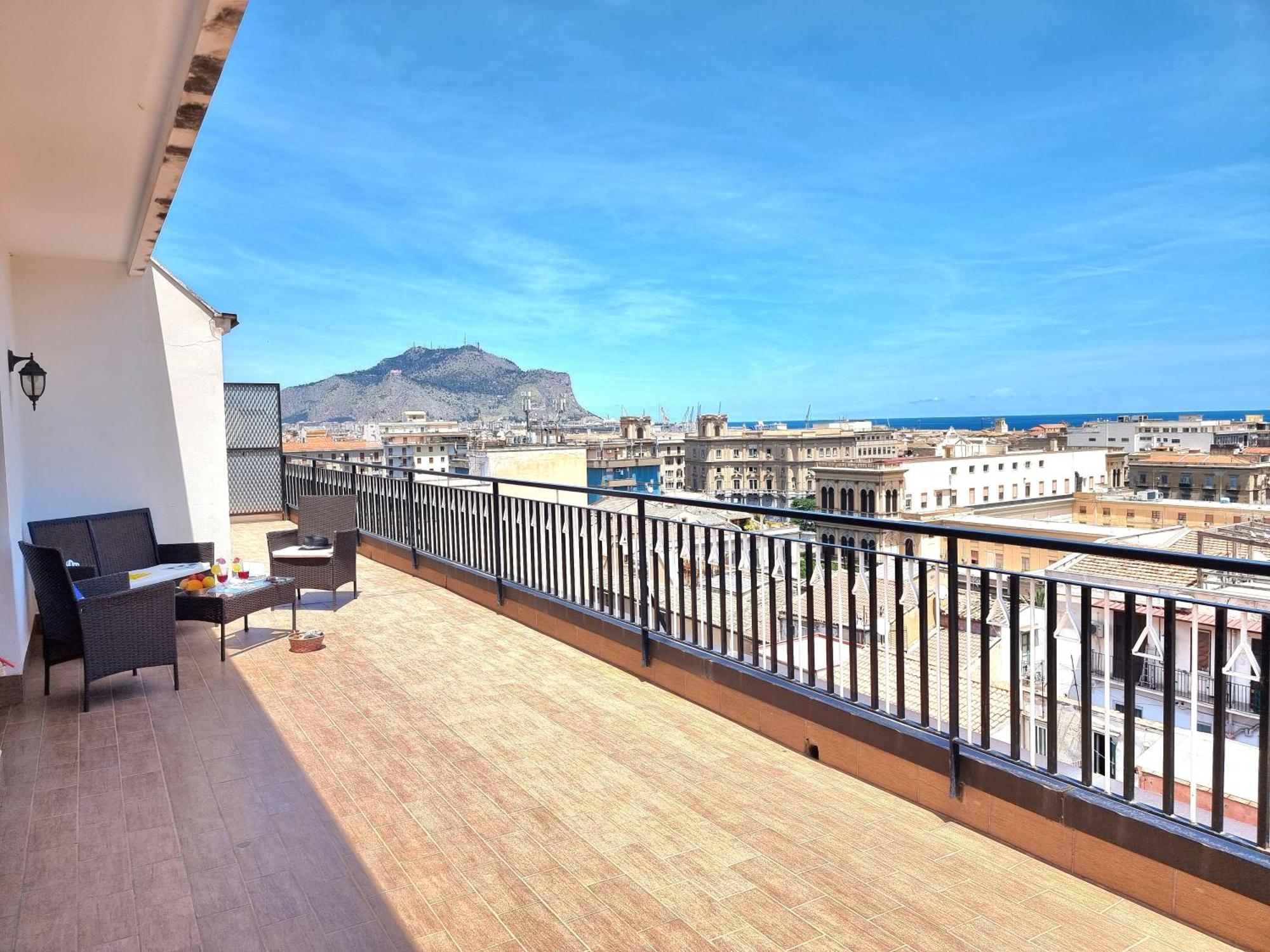 Panorama By Holiday World Guest house Palermo