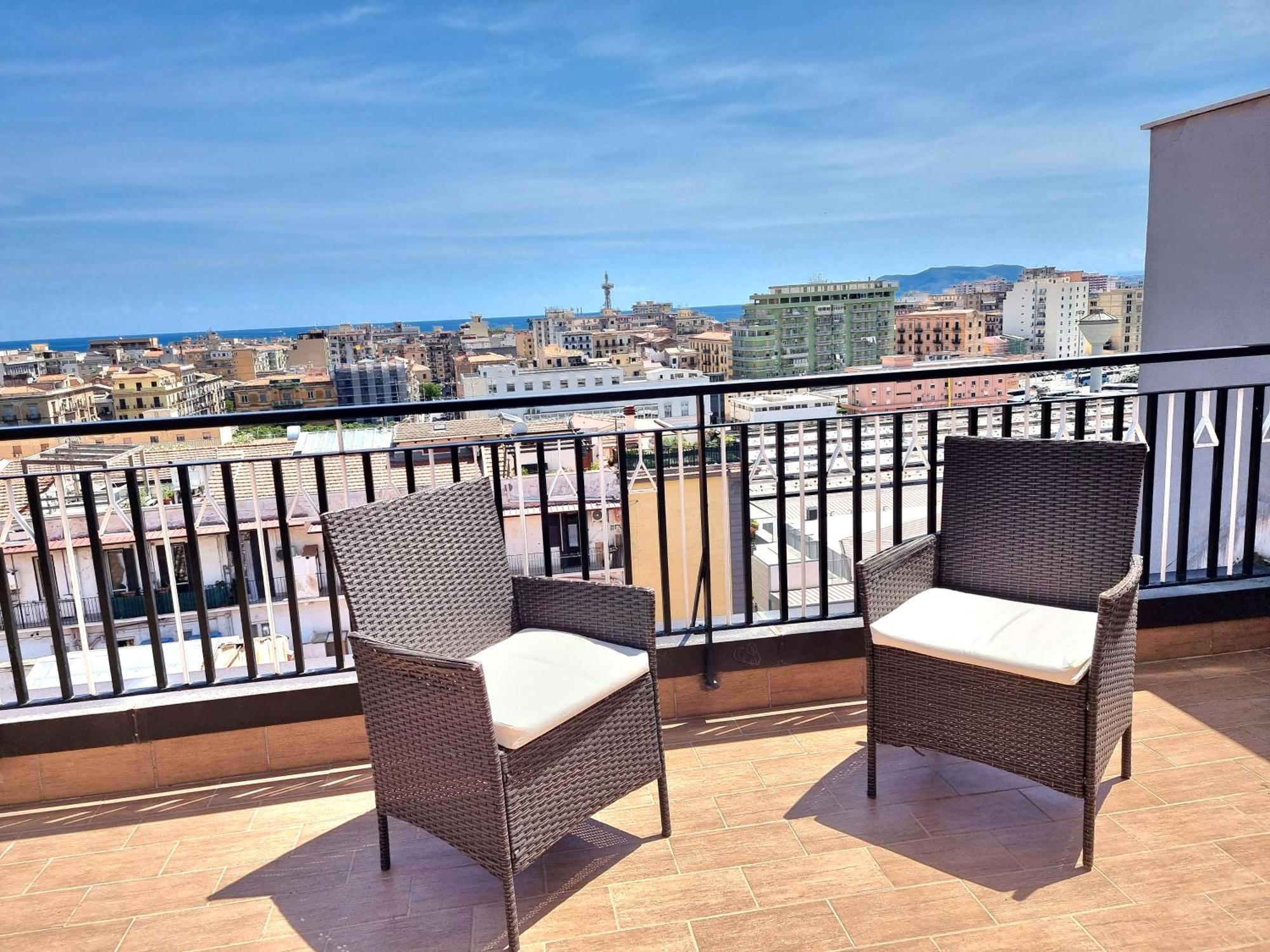 Guest house Panorama By Holiday World *
