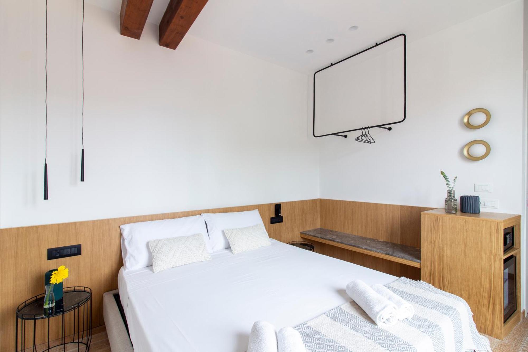Lulom - Rooftop Boutique Guest house *