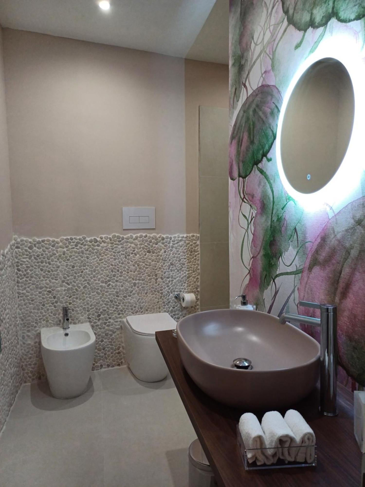 Difronte Palatina Chapel Guest house *