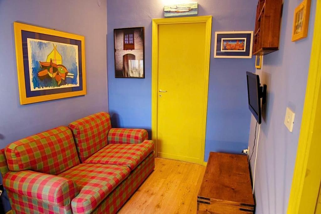 Apartment La Mansarda Di Gabriella Al Politeama