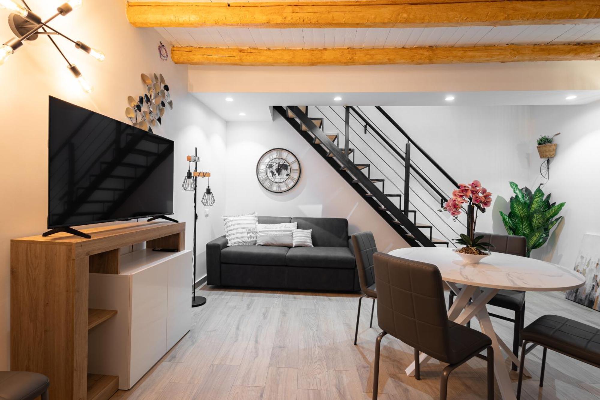 Apartment Maqueda Luxury & *