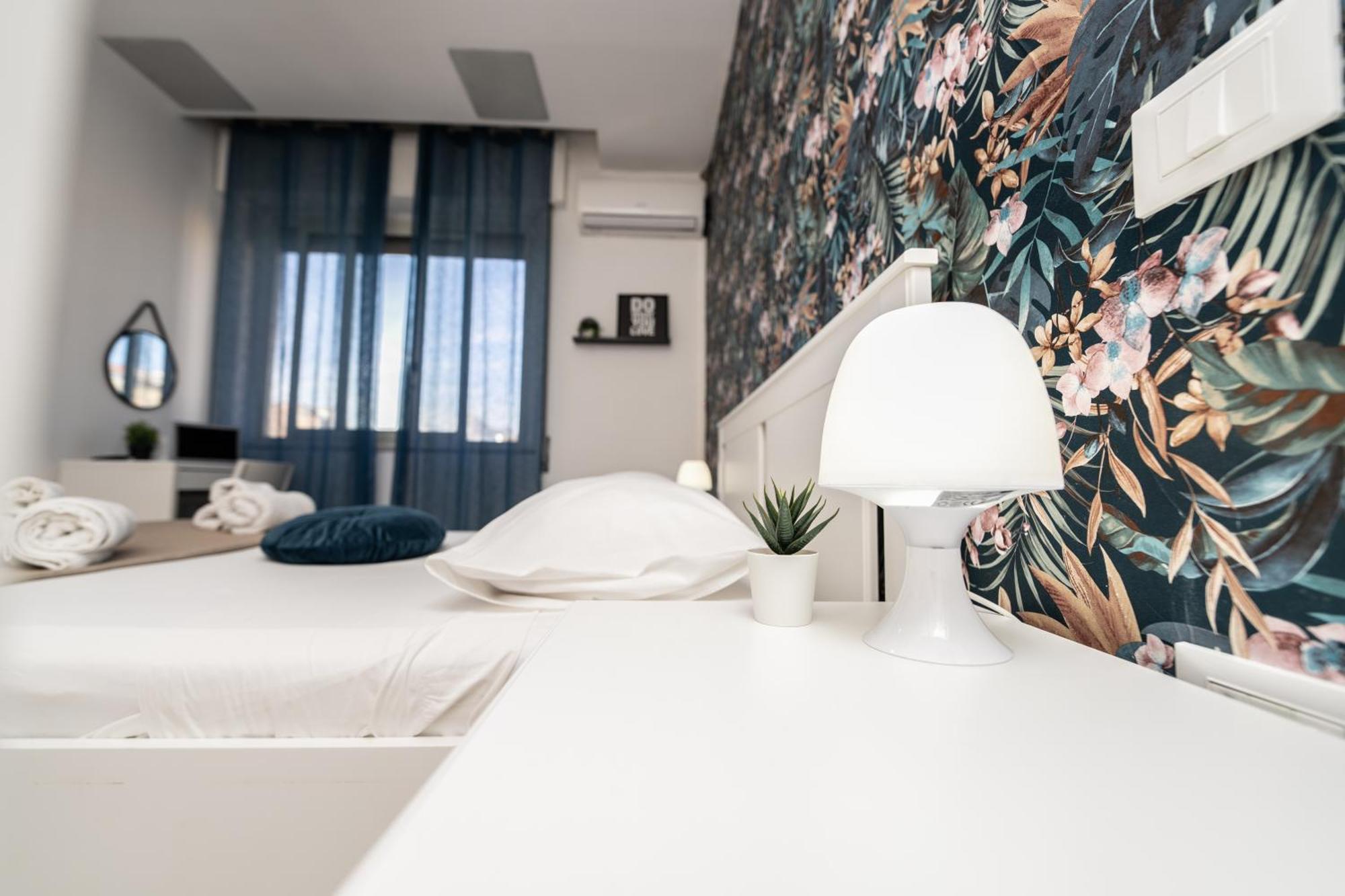 128l Guest house