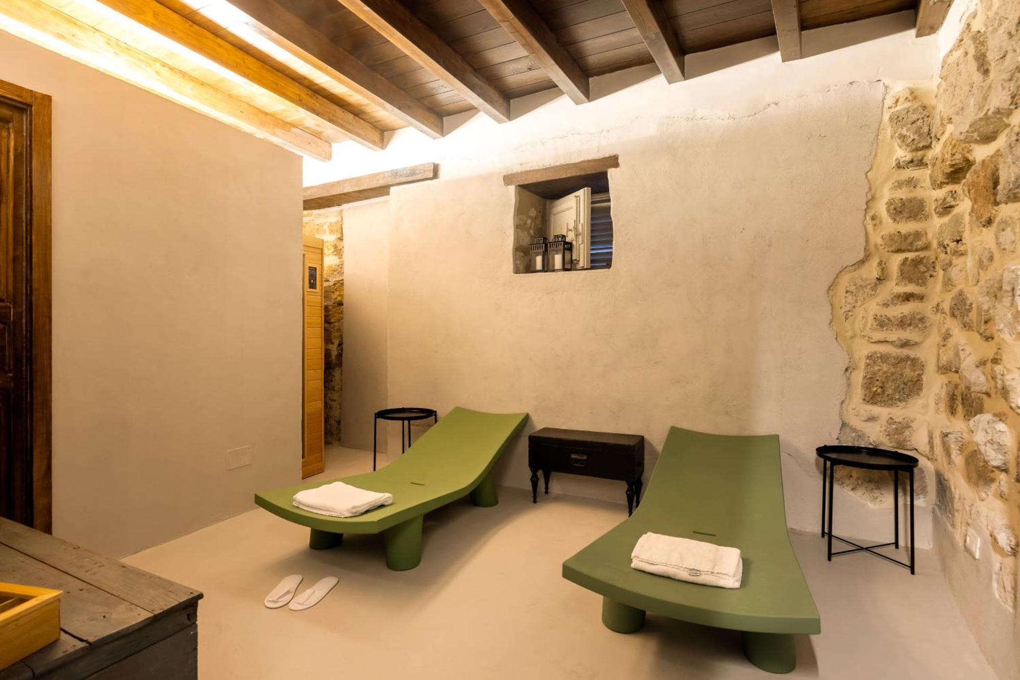 Sette Fate & Bed & Breakfast