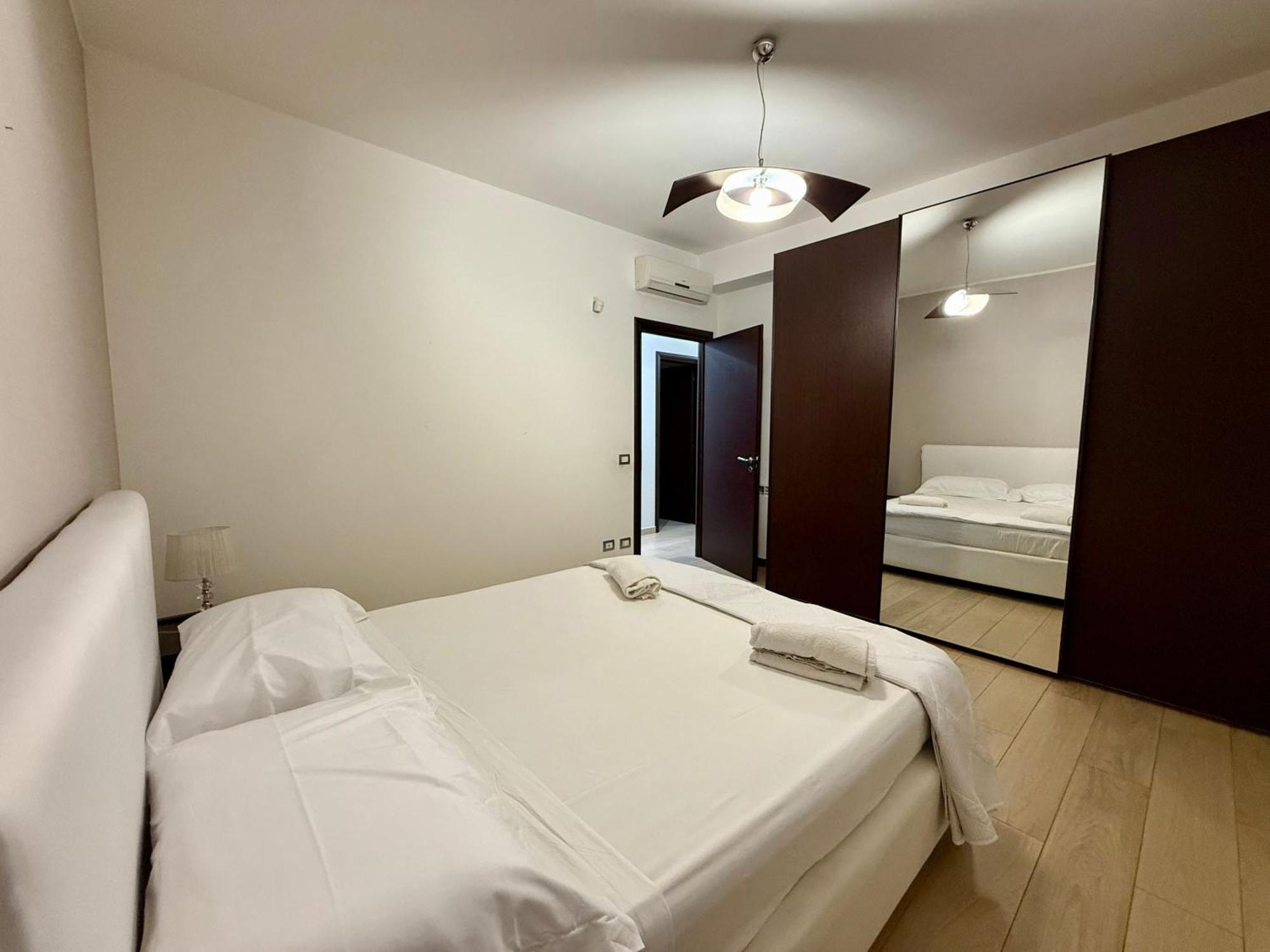 Infinity Apartment *