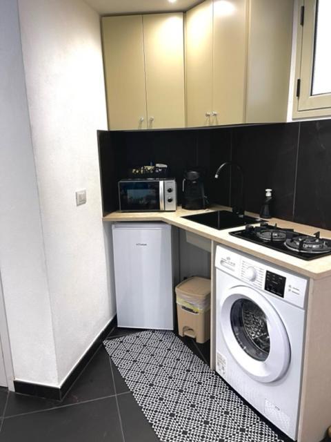 Black D'ossuna Apartment Palermo