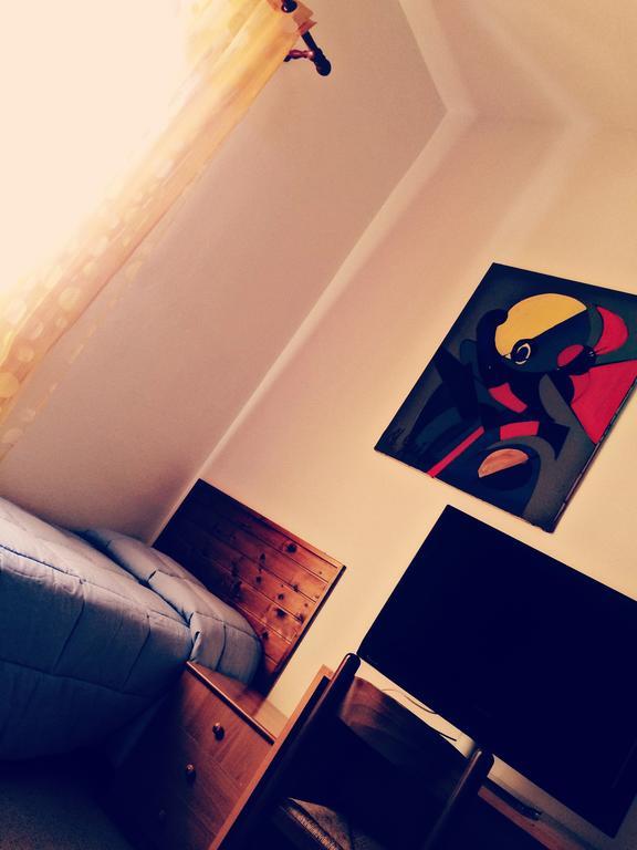 Seven 2*