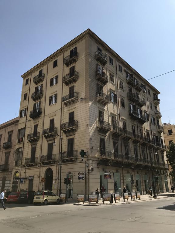 Bed & Breakfast Politeama Square