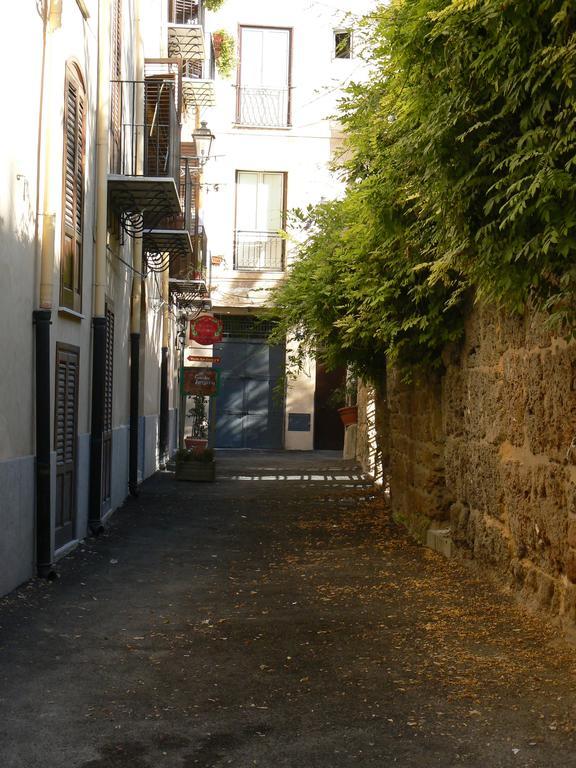 Bed & Breakfast Giardino Dell'alloro - Locazioni Turistiche 3*