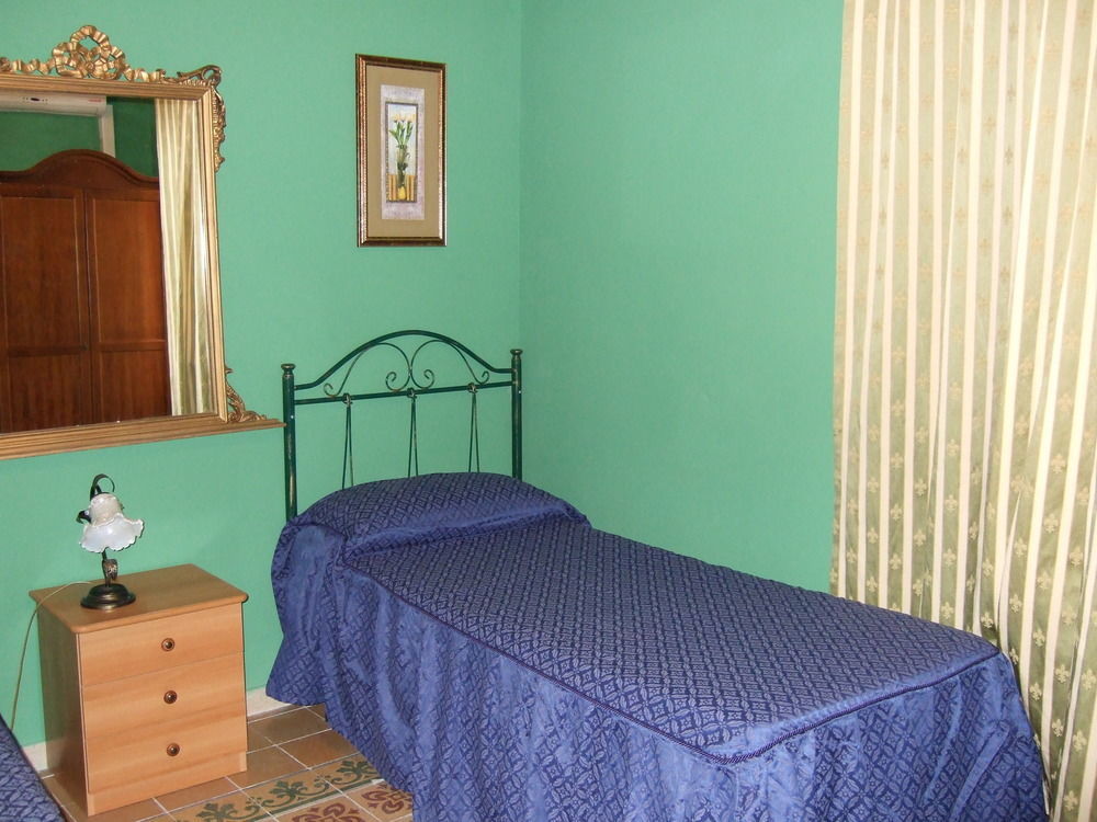Alessandra Hotel 2*