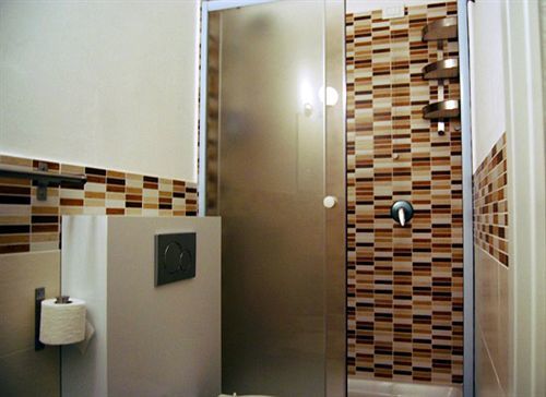 Acomodação com café da manhã  Extra 3*