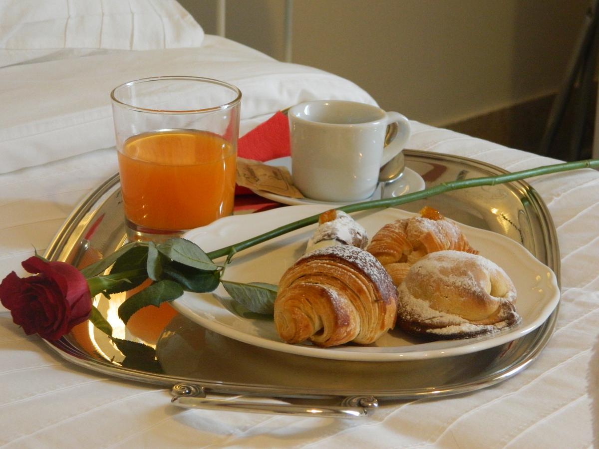 La Finestra Sul Massimo Bed & Breakfast