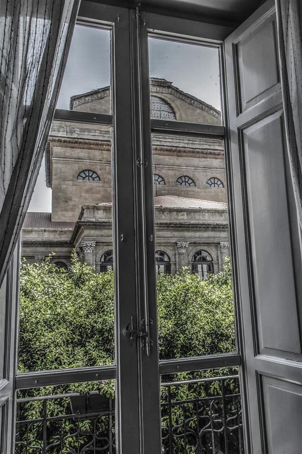 La Finestra Sul Massimo Bed & Breakfast