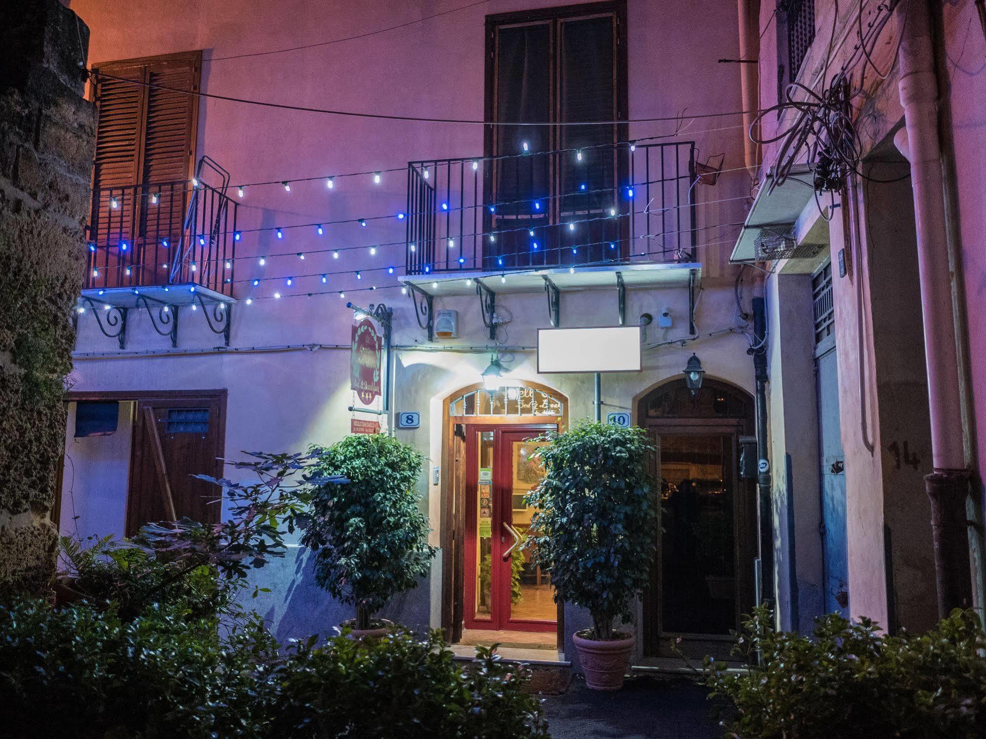 Giardino Dell'alloro - Locazioni Turistiche 3*