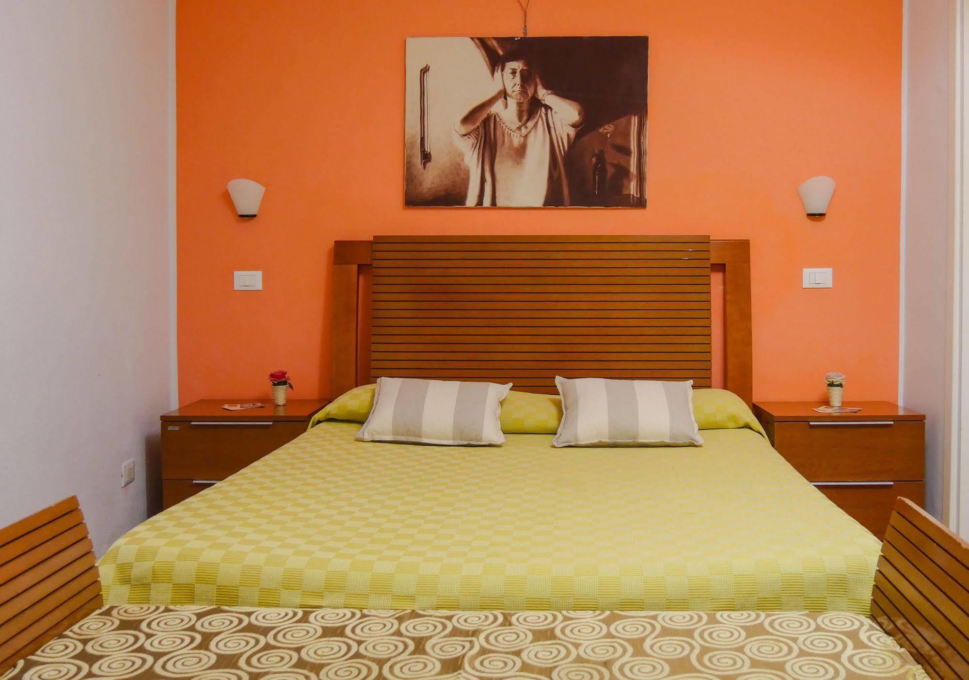 Giardino Dell'alloro - Locazioni Turistiche Bed & Breakfast 3*