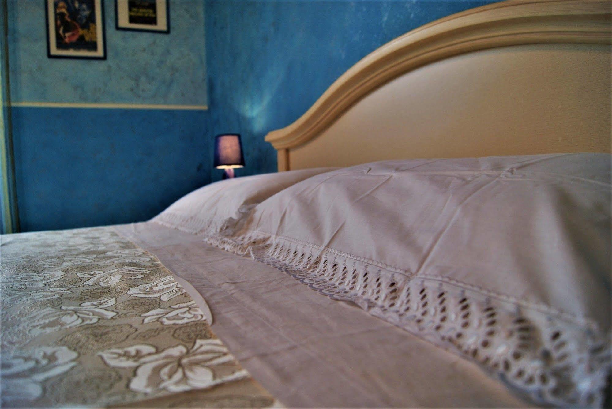 Maison 37, Exclusive Use For 5-6 People, 3 Bedrooms *
