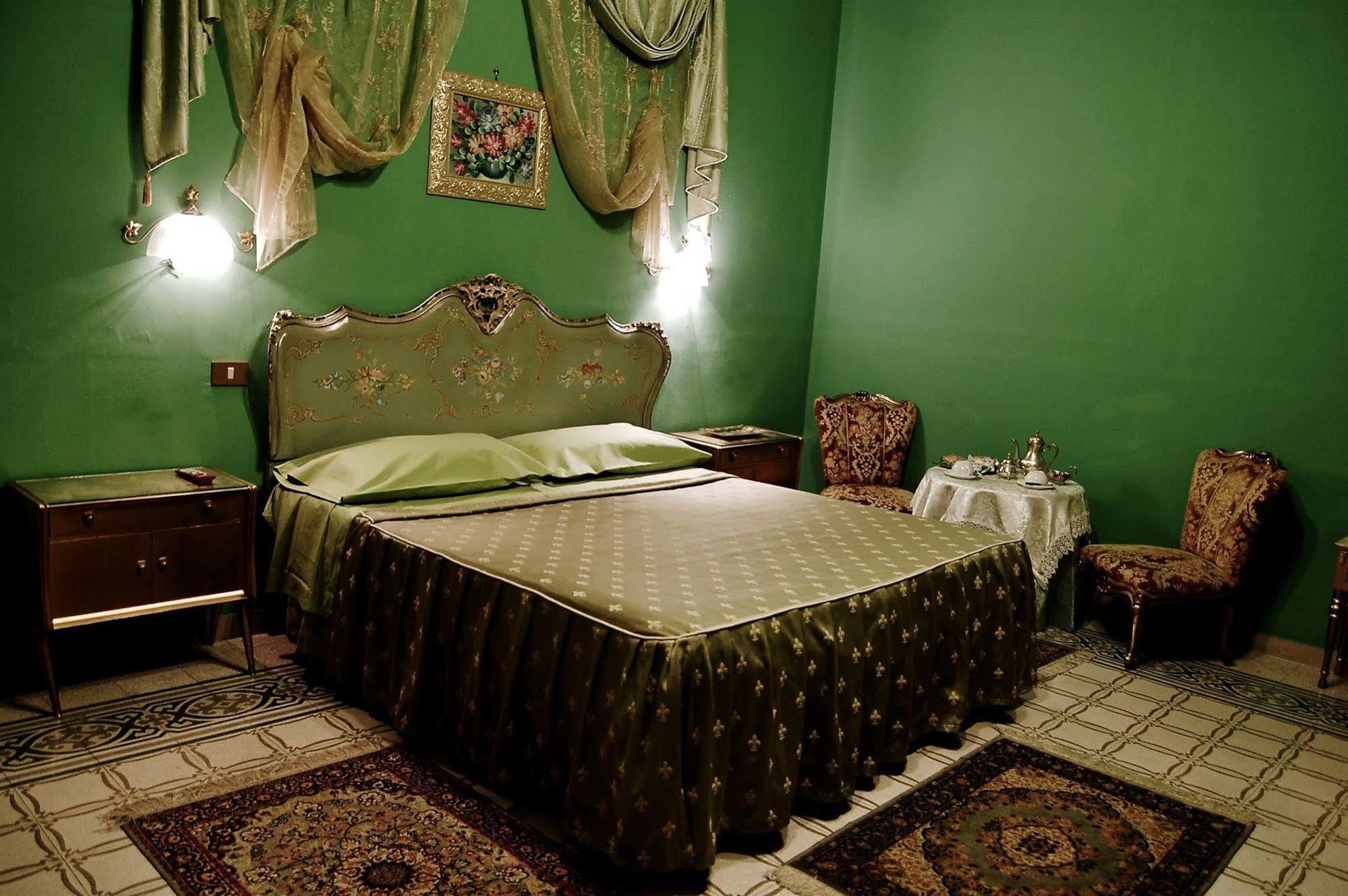 Alessandra Hotel 2*