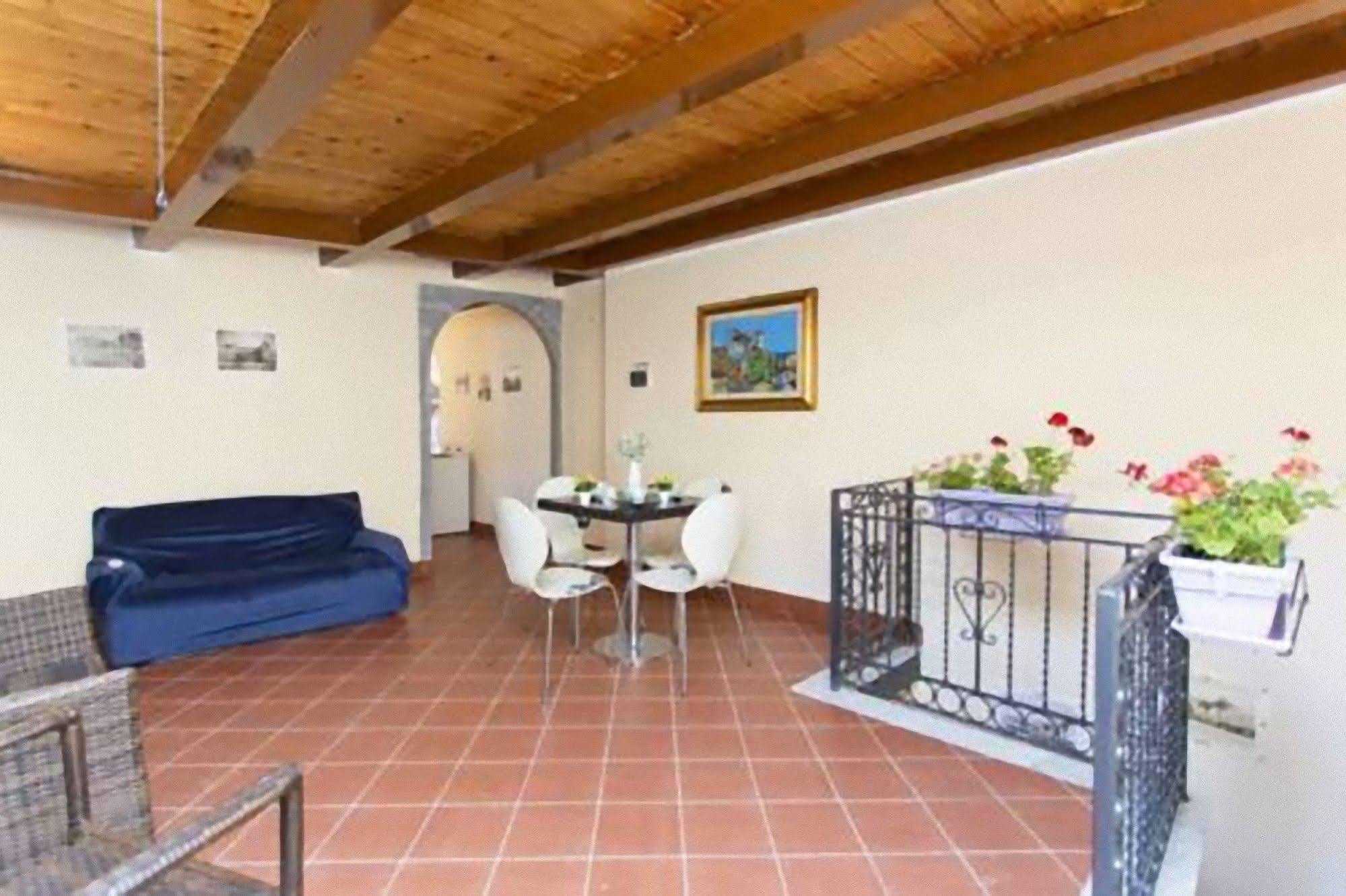 Centro Zoe Bed & Breakfast 3*