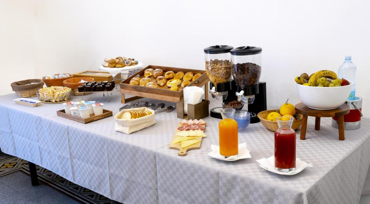 Acomodação com café da manhã  Principe Di Belmonte Palermo