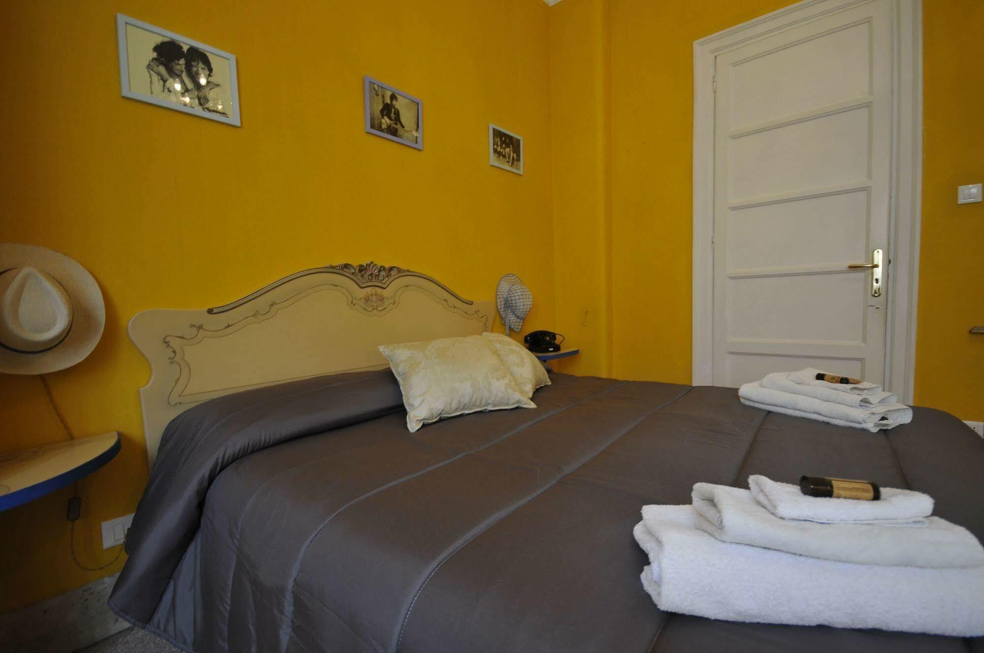 Bed & Breakfast Radioretro 3*