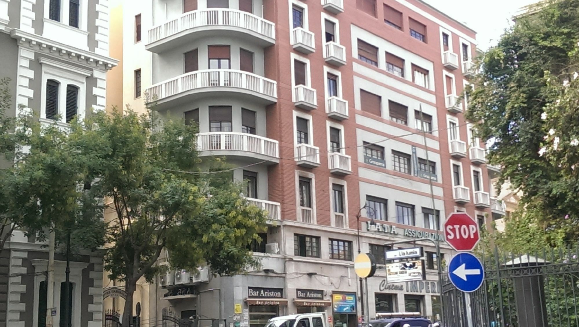 Extra Palermo