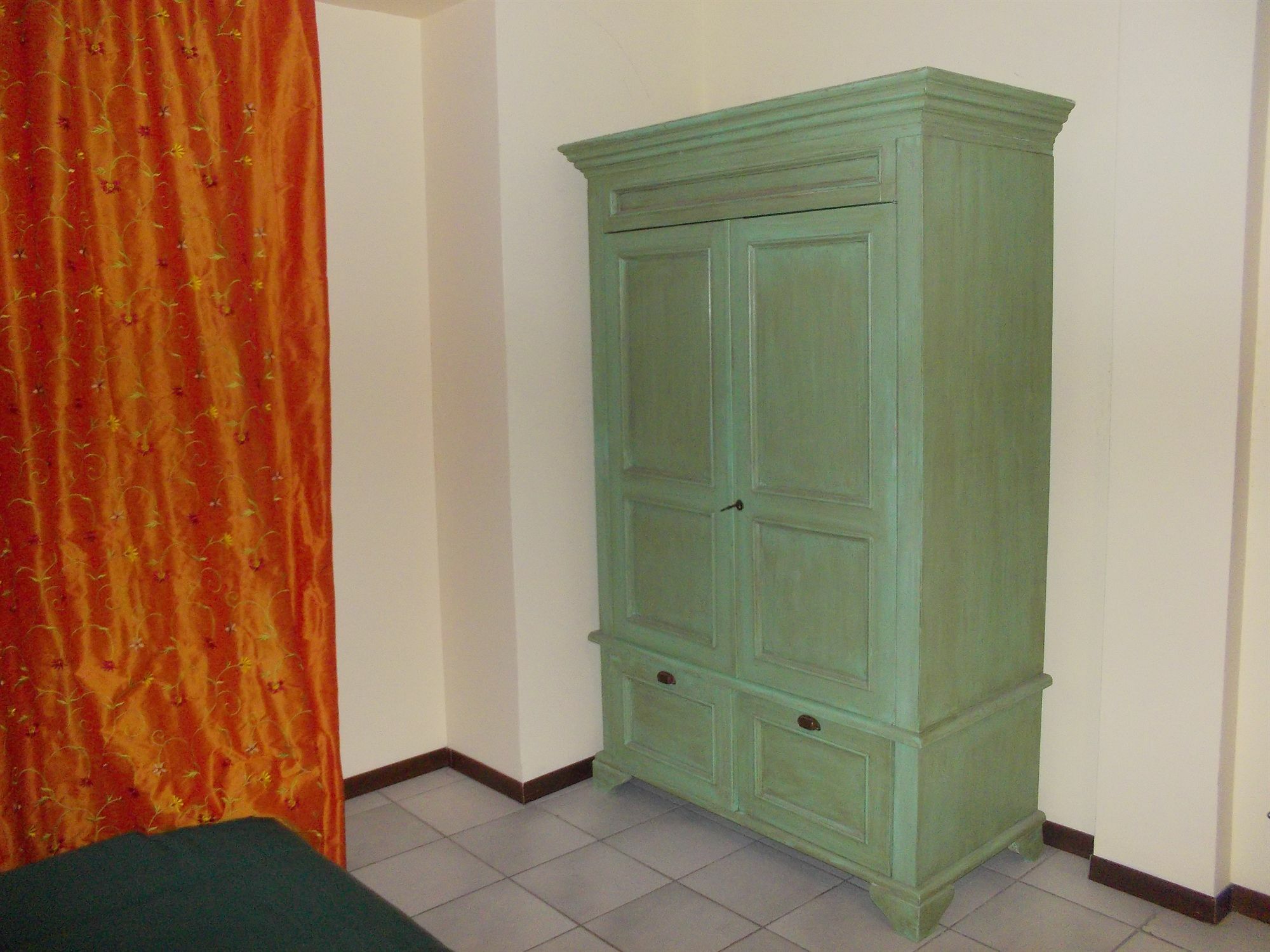 Imperial Apartment *