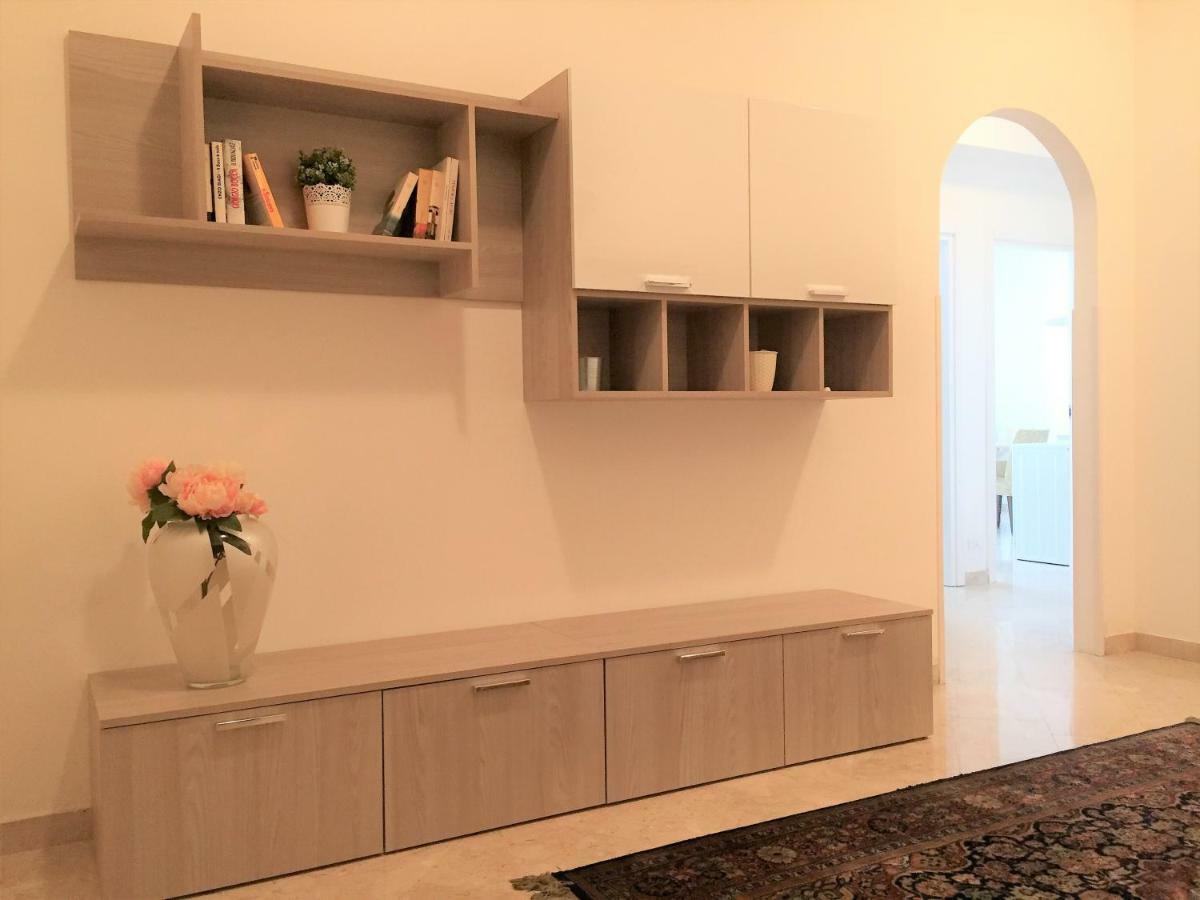 Al Centro Vicino Il Porto Apartment
