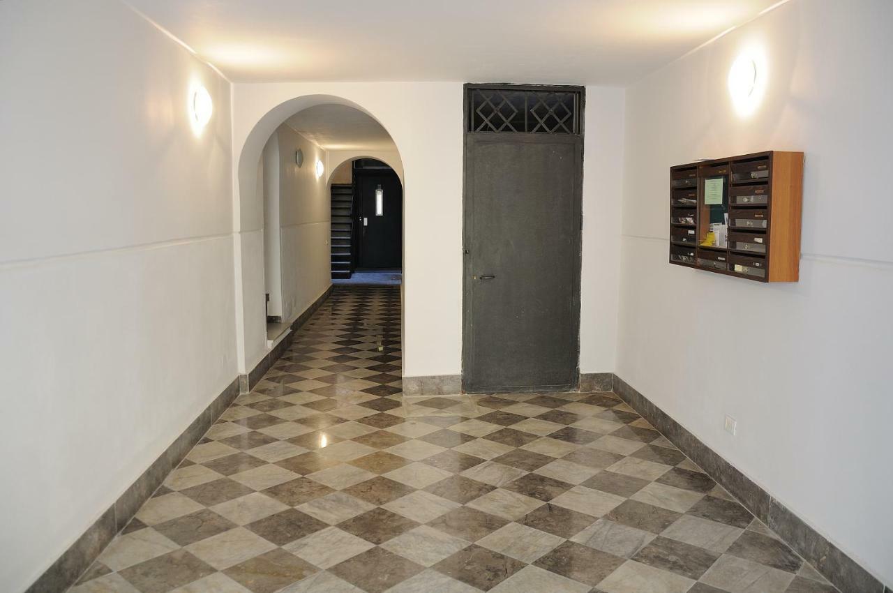 Argo's Apartment