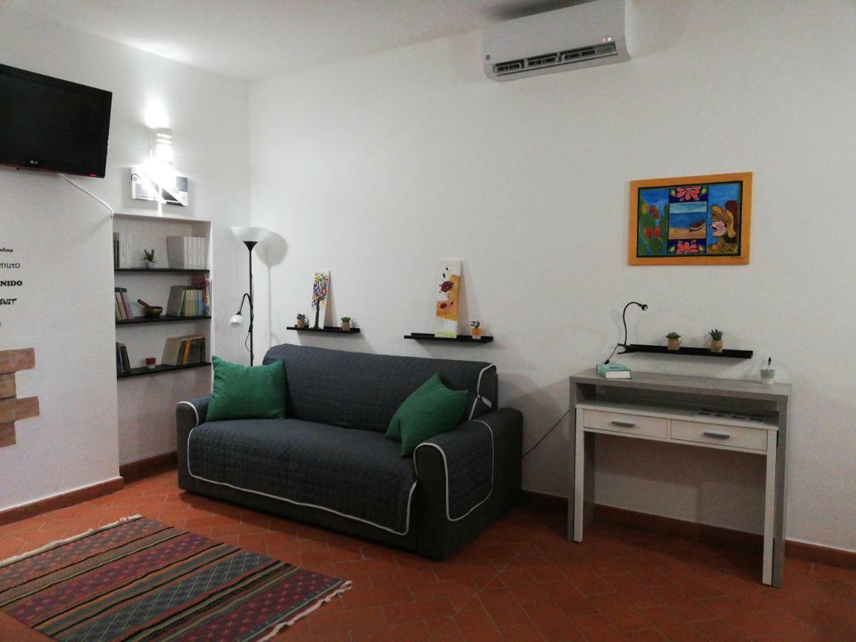La Tana Di Vicolo San Carlo Apartment *