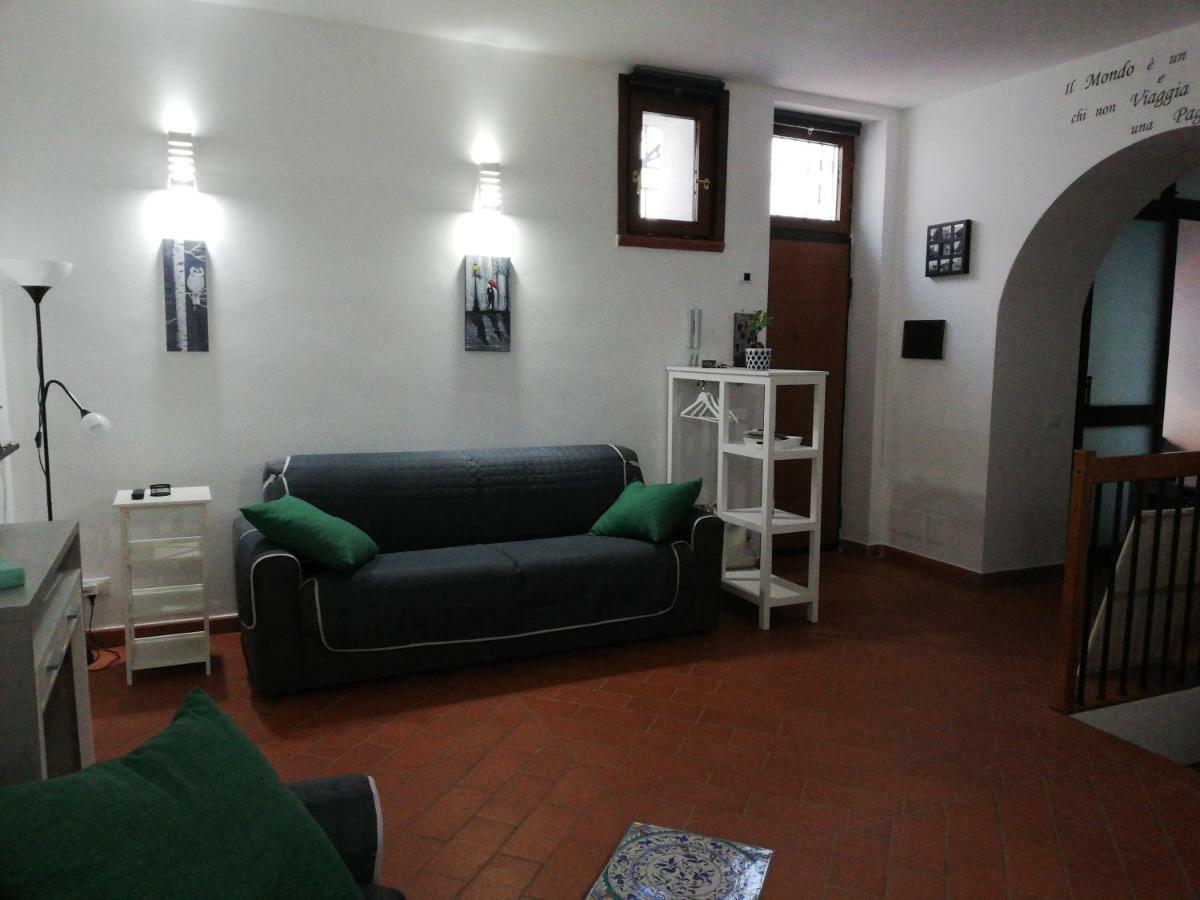 La Tana Di Vicolo San Carlo Apartment *