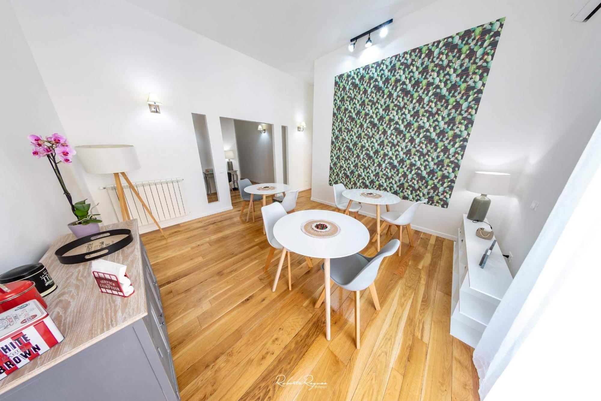 Via Roma 315 Bed & Breakfast 2*