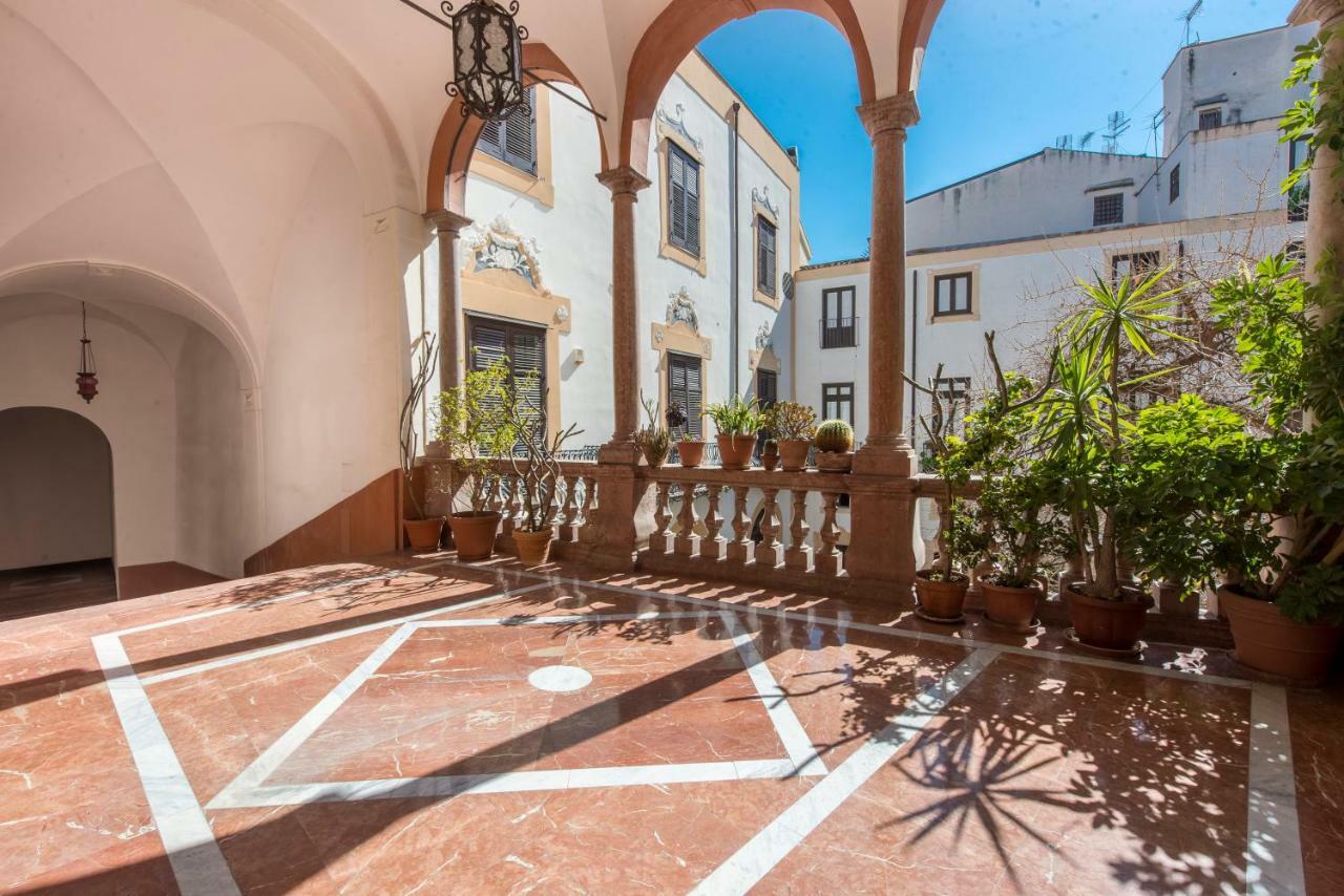 Apartment Casa Degli Affreschi A Palazzo Lungarini