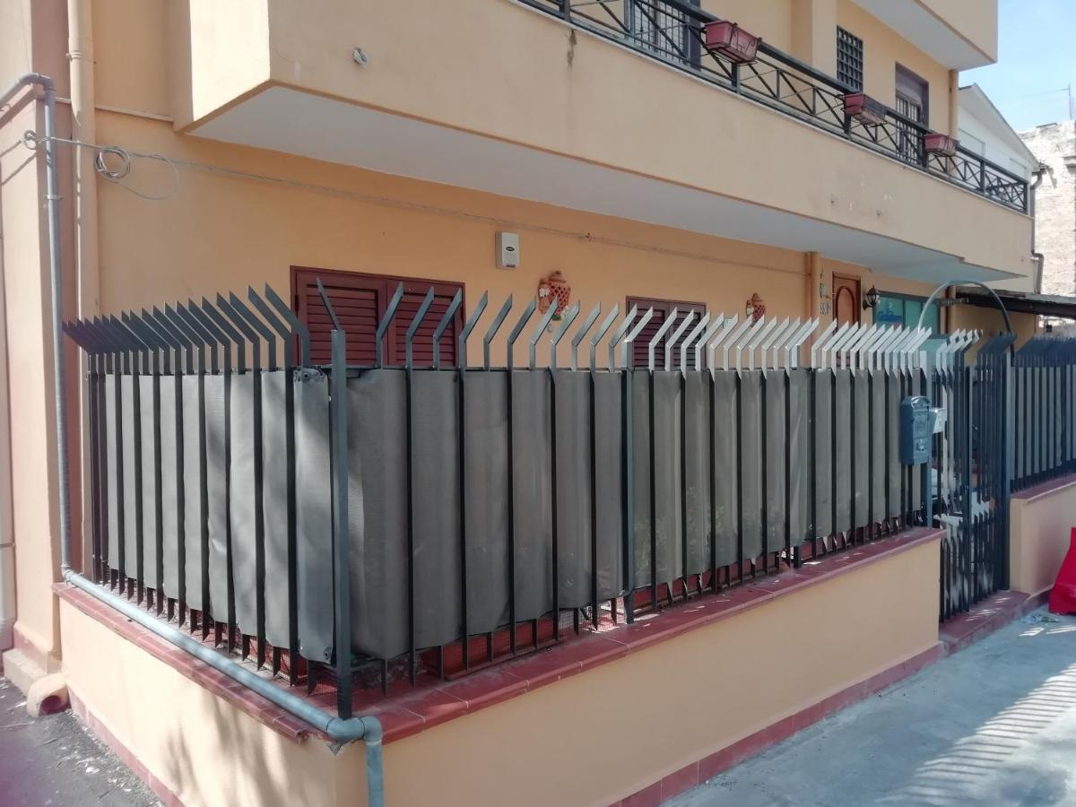 A Giusino 55-holiday With Terrace Near Mondello Appartamento *