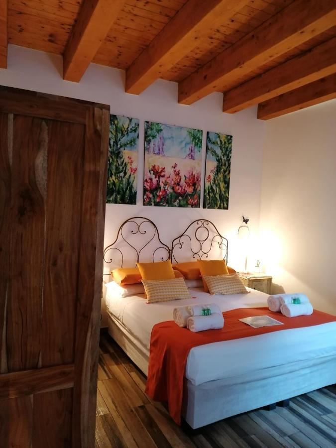 Casa de hóspedes Casa Busari
