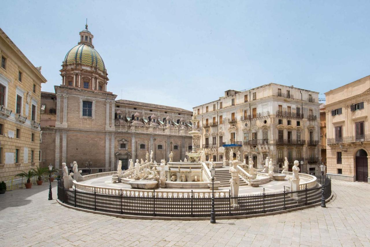 In Palazzo Vatticani *