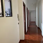 Leo\'S Home