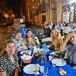 Casa Studenti E Giovani Turisti Fkk - Giochi Di Societa Ed Intimo Party - Volontari Benvenuti