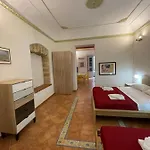 Sicooli Apartments Via D\'Aragona 33