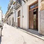 Salina Loft In The City Center By Wonderful Italy